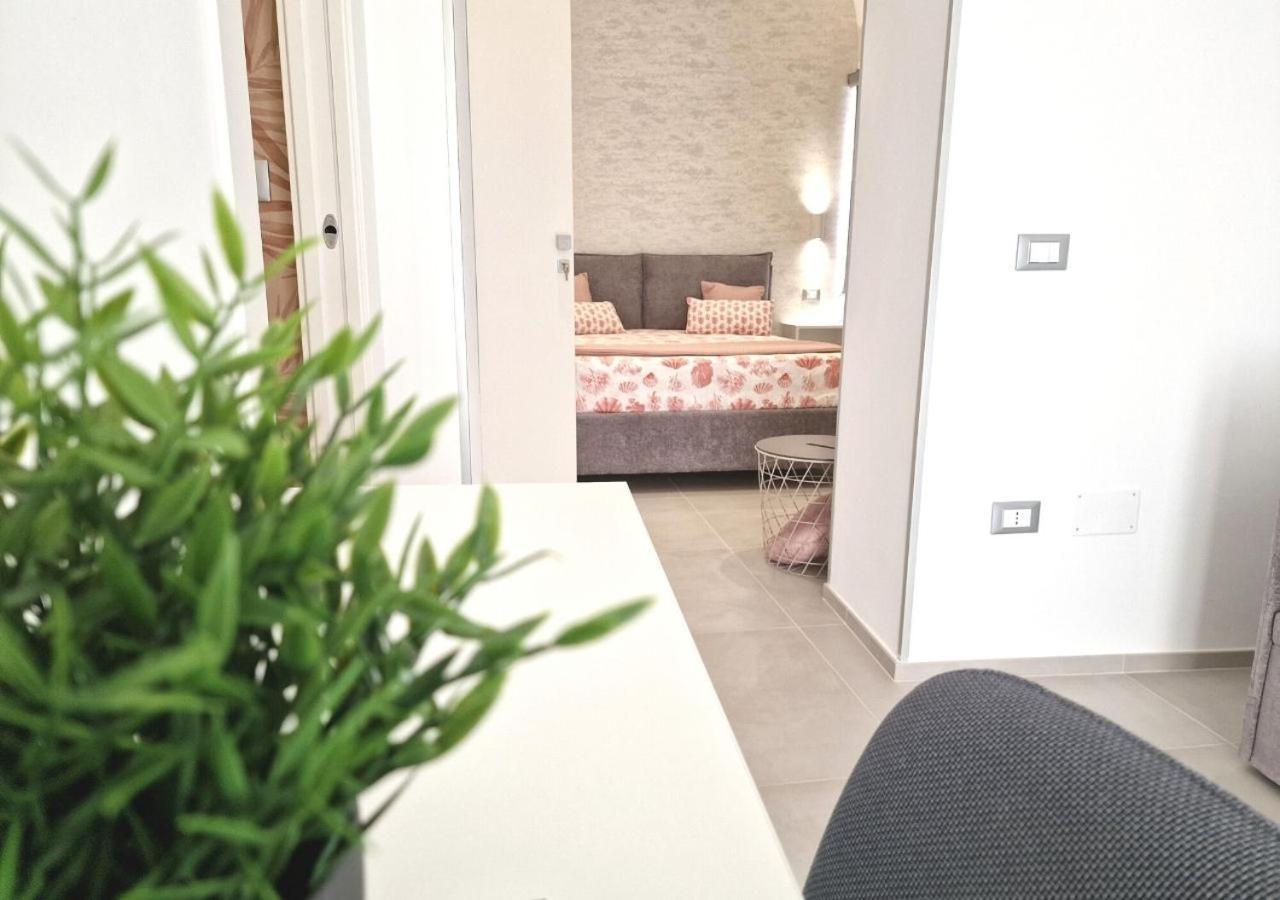 B&B Tra Le Vie Del Borgo Vieste Bagian luar foto