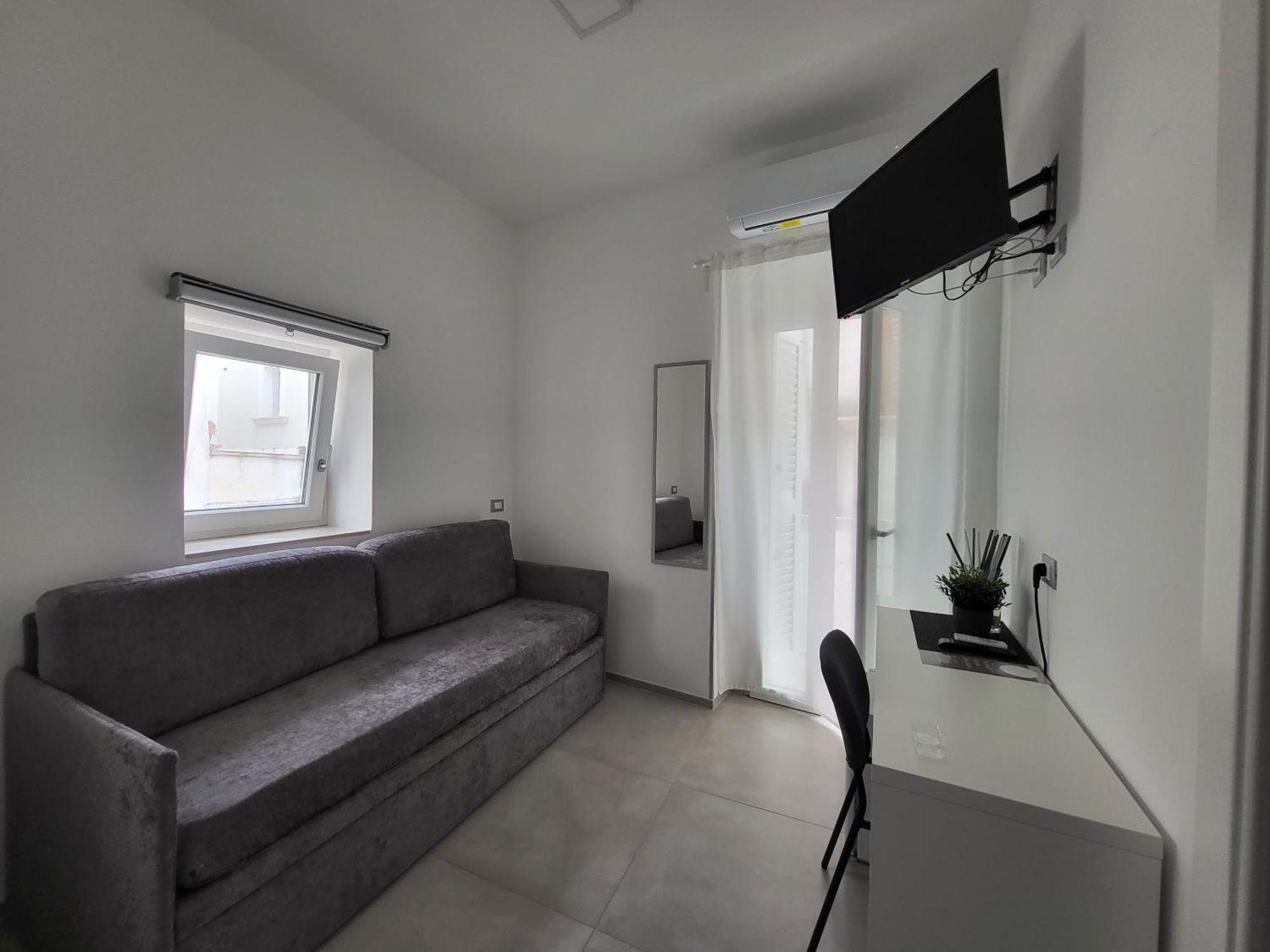 B&B Tra Le Vie Del Borgo Vieste Bagian luar foto